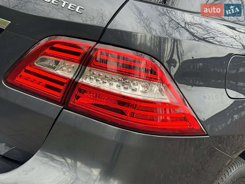 Внедорожник / Кроссовер Mercedes-Benz M-Class 2013 в Киеве