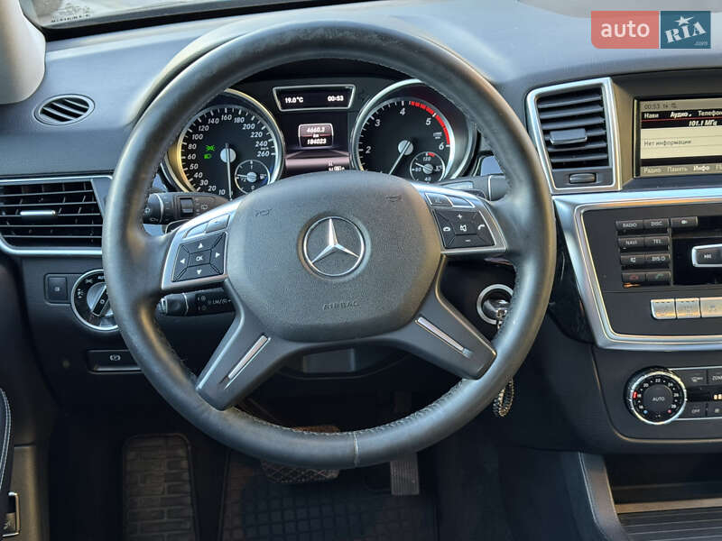 Внедорожник / Кроссовер Mercedes-Benz M-Class 2012 в Тернополе