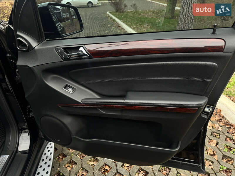 Внедорожник / Кроссовер Mercedes-Benz M-Class 2008 в Буче