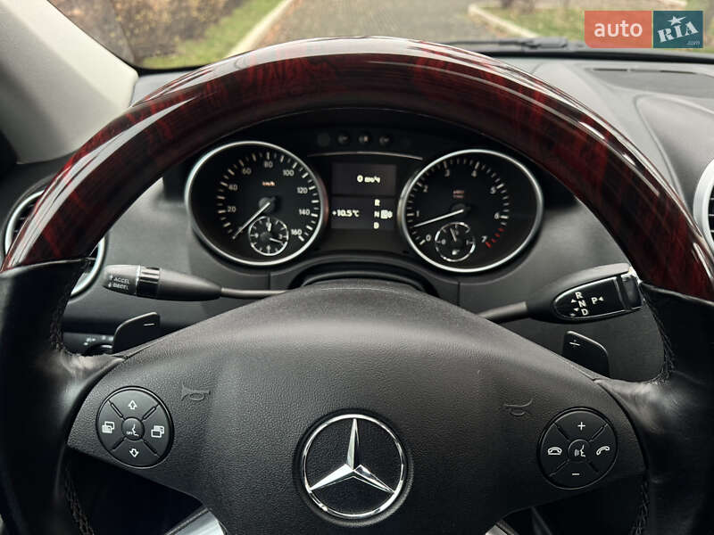 Внедорожник / Кроссовер Mercedes-Benz M-Class 2008 в Буче