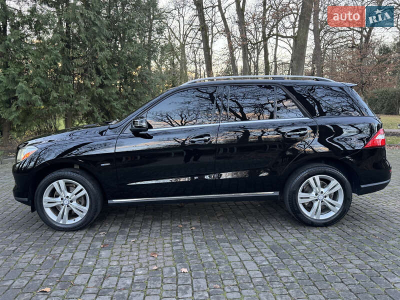 Внедорожник / Кроссовер Mercedes-Benz M-Class 2012 в Львове