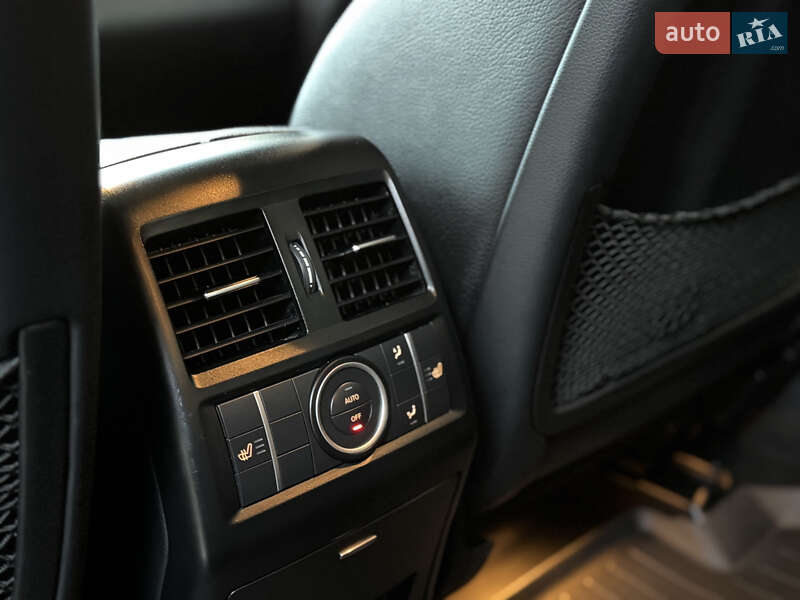 Внедорожник / Кроссовер Mercedes-Benz M-Class 2012 в Львове