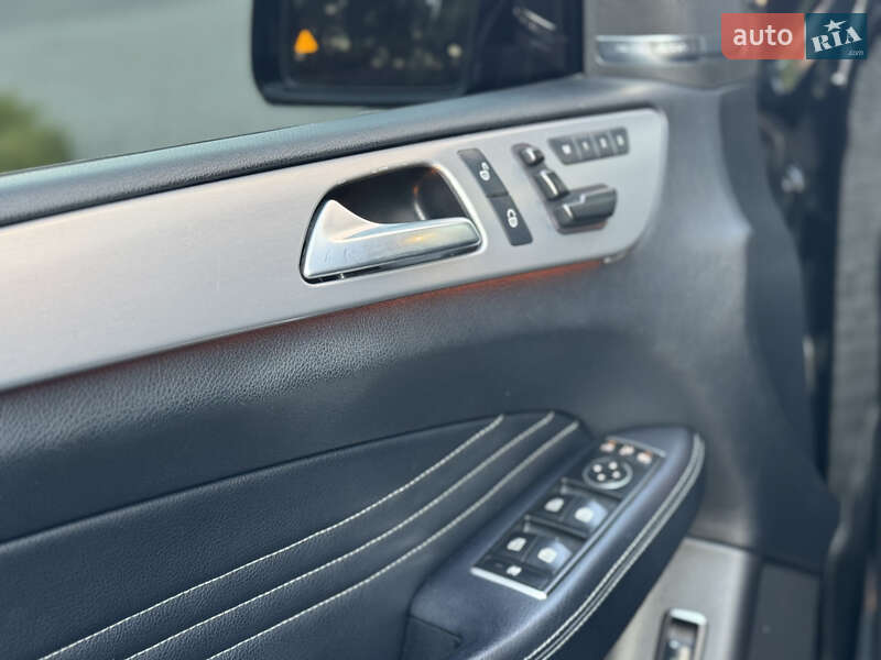 Внедорожник / Кроссовер Mercedes-Benz M-Class 2012 в Львове