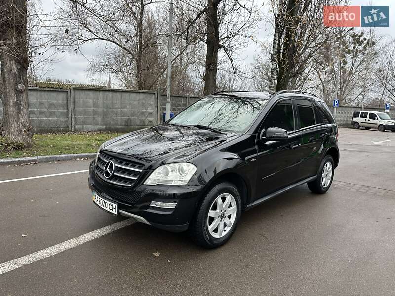 Mercedes-Benz M-Class 2011