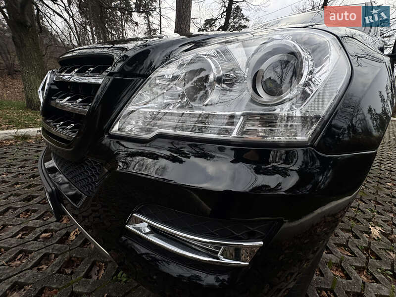 Внедорожник / Кроссовер Mercedes-Benz M-Class 2008 в Буче