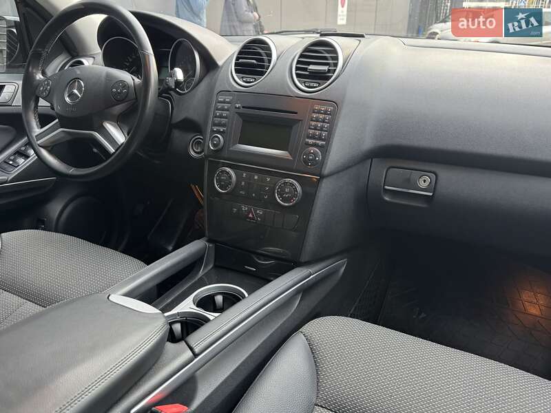 Позашляховик / Кросовер Mercedes-Benz M-Class 2011 в Києві фото 20 Позашляховик / Кросовер Mercedes-Benz M-Class 2011 в Києві