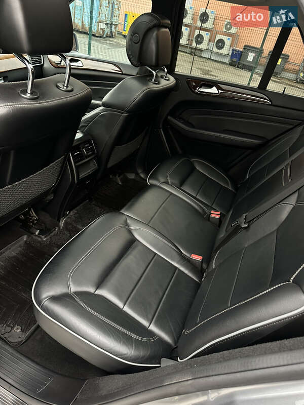 Внедорожник / Кроссовер Mercedes-Benz M-Class 2013 в Киеве