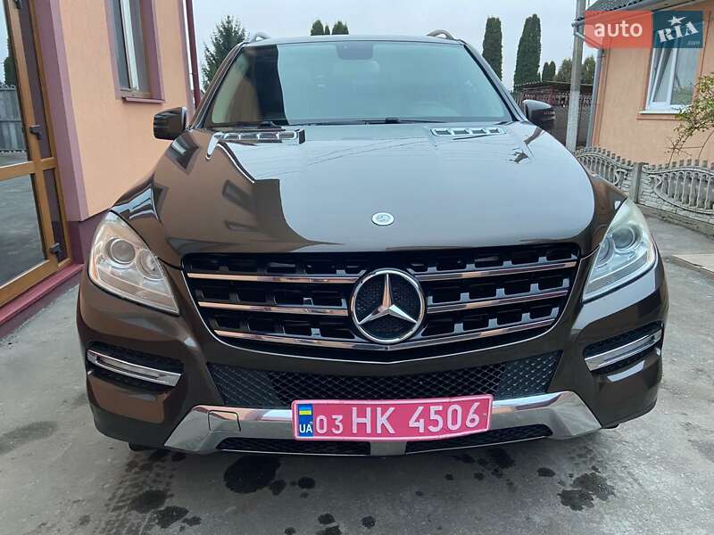 Внедорожник / Кроссовер Mercedes-Benz M-Class 2012 в Дубно