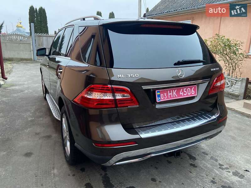 Внедорожник / Кроссовер Mercedes-Benz M-Class 2012 в Дубно