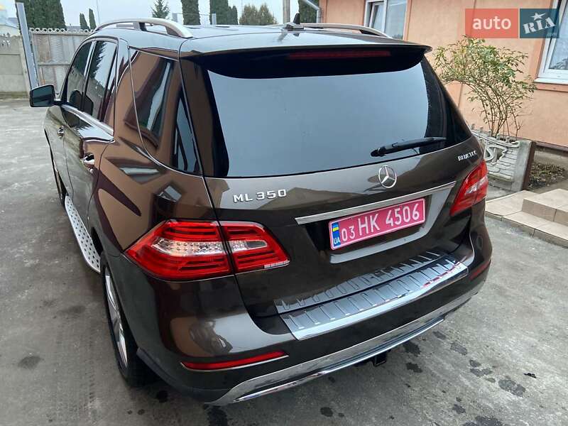 Внедорожник / Кроссовер Mercedes-Benz M-Class 2012 в Дубно