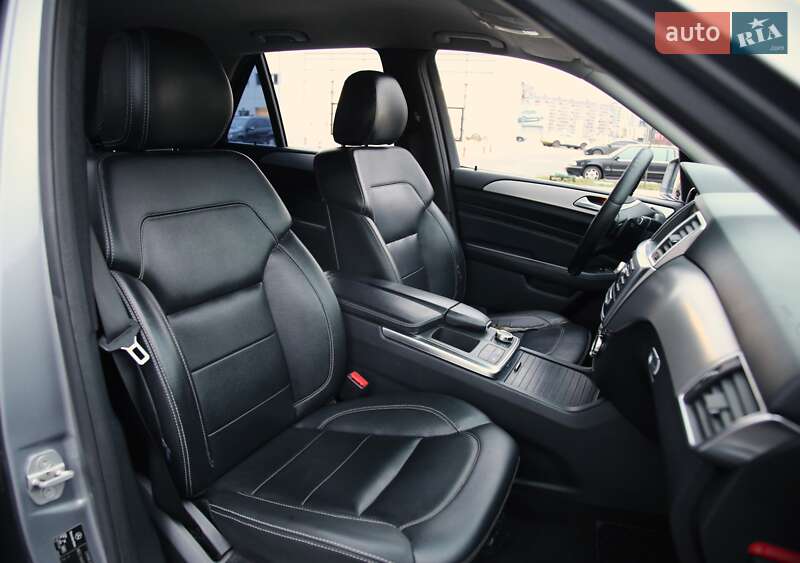 Позашляховик / Кросовер Mercedes-Benz M-Class 2012 в Харкові