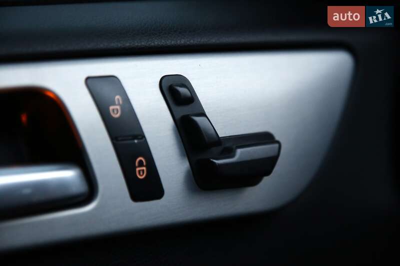 Позашляховик / Кросовер Mercedes-Benz M-Class 2012 в Харкові