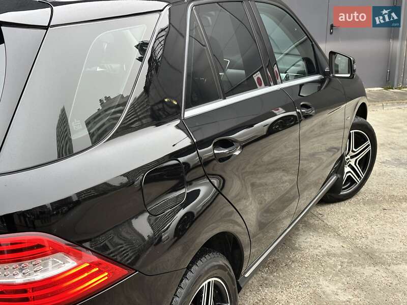 Позашляховик / Кросовер Mercedes-Benz M-Class 2012 в Києві фото 21 Позашляховик / Кросовер Mercedes-Benz M-Class 2012 в Києві