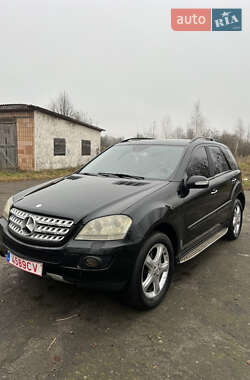 Позашляховик / Кросовер Mercedes-Benz M-Class 2006 в Рокитному
