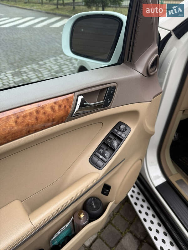 Внедорожник / Кроссовер Mercedes-Benz M-Class 2008 в Ивано-Франковске