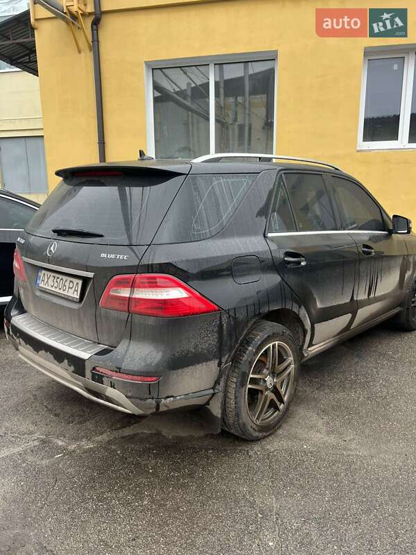 Внедорожник / Кроссовер Mercedes-Benz M-Class 2013 в Харькове