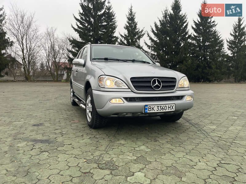 Внедорожник / Кроссовер Mercedes-Benz M-Class 2003 в Дубно