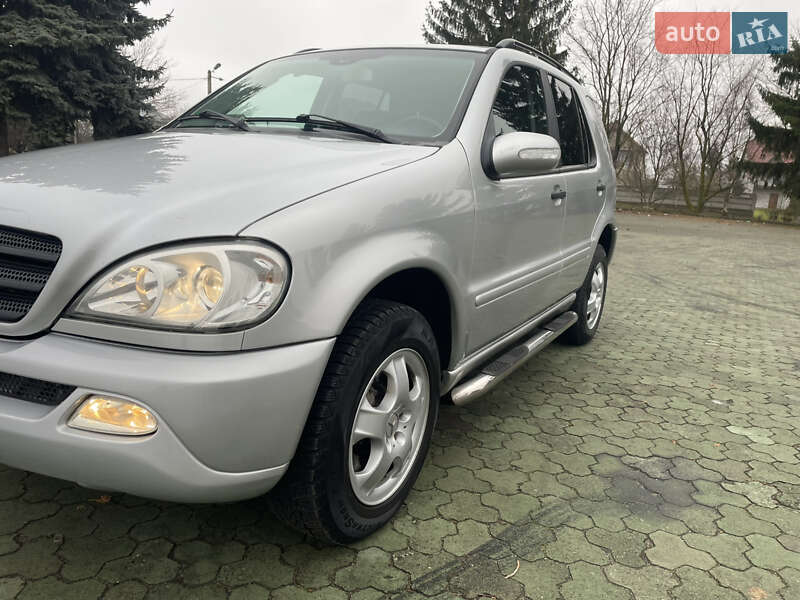 Внедорожник / Кроссовер Mercedes-Benz M-Class 2003 в Дубно