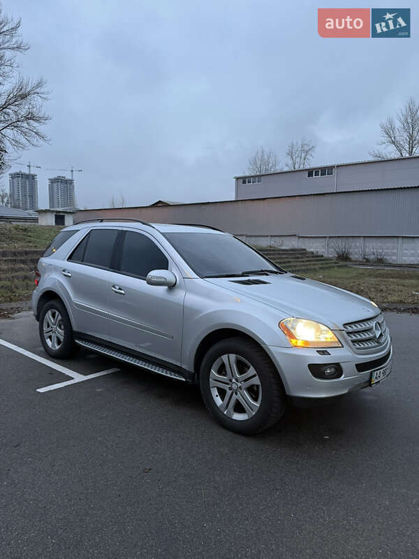 Позашляховик / Кросовер Mercedes-Benz M-Class 2008 в Києві