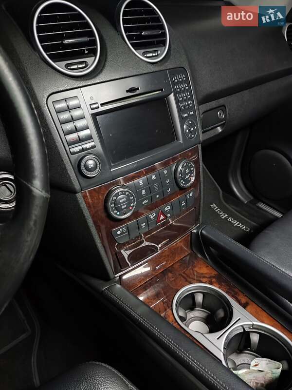 Внедорожник / Кроссовер Mercedes-Benz M-Class 2010 в Черновцах фото 4 Внедорожник / Кроссовер Mercedes-Benz M-Class 2010 в Черновцах