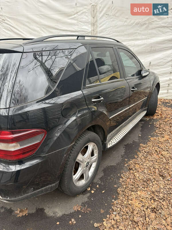 Внедорожник / Кроссовер Mercedes-Benz M-Class 2008 в Киеве