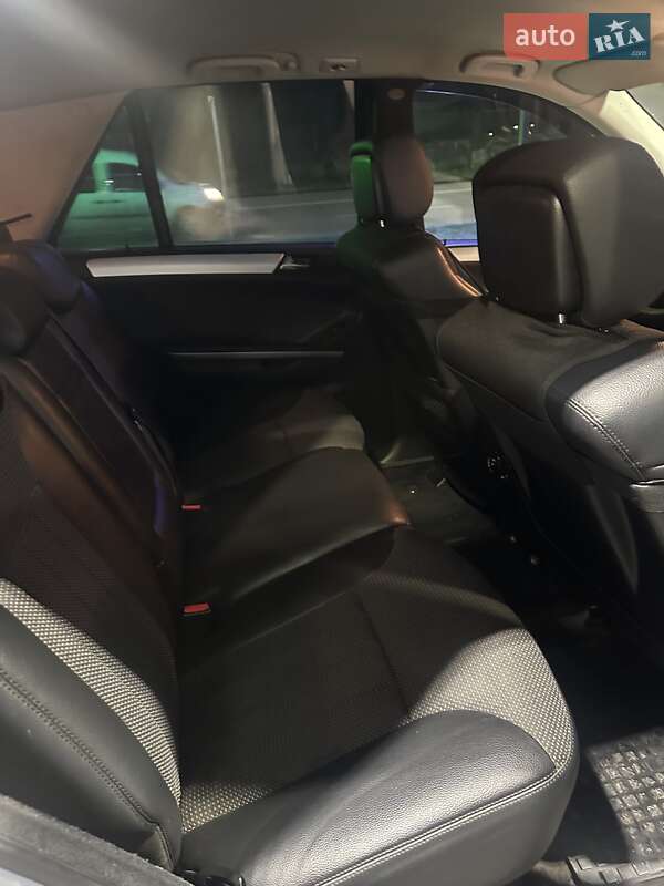 Внедорожник / Кроссовер Mercedes-Benz M-Class 2006 в Виннице