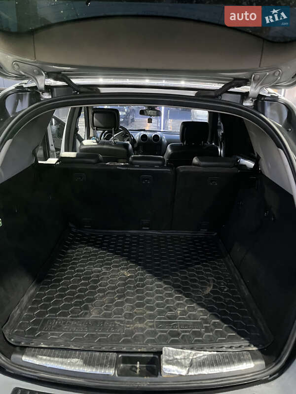 Позашляховик / Кросовер Mercedes-Benz M-Class 2006 в Дубовому