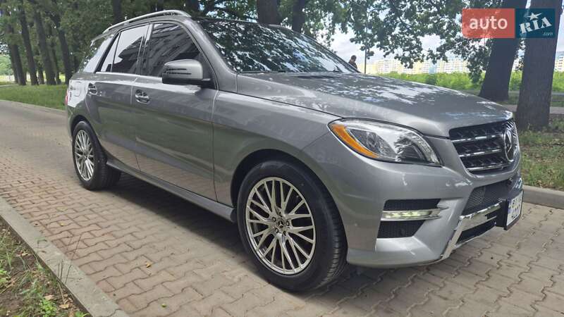Позашляховик / Кросовер Mercedes-Benz M-Class 2015 в Полтаві фото 5 Позашляховик / Кросовер Mercedes-Benz M-Class 2015 в Полтаві