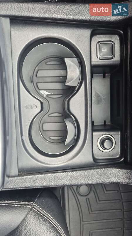 Позашляховик / Кросовер Mercedes-Benz M-Class 2015 в Полтаві фото 24 Позашляховик / Кросовер Mercedes-Benz M-Class 2015 в Полтаві