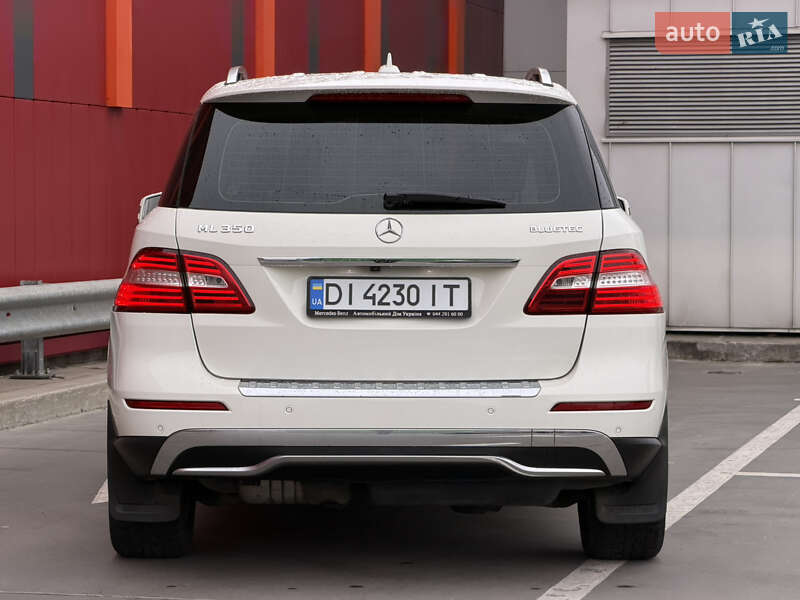 Позашляховик / Кросовер Mercedes-Benz M-Class 2013 в Києві