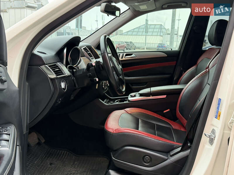 Позашляховик / Кросовер Mercedes-Benz M-Class 2013 в Києві