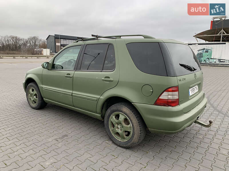 Внедорожник / Кроссовер Mercedes-Benz M-Class 2002 в Черновцах