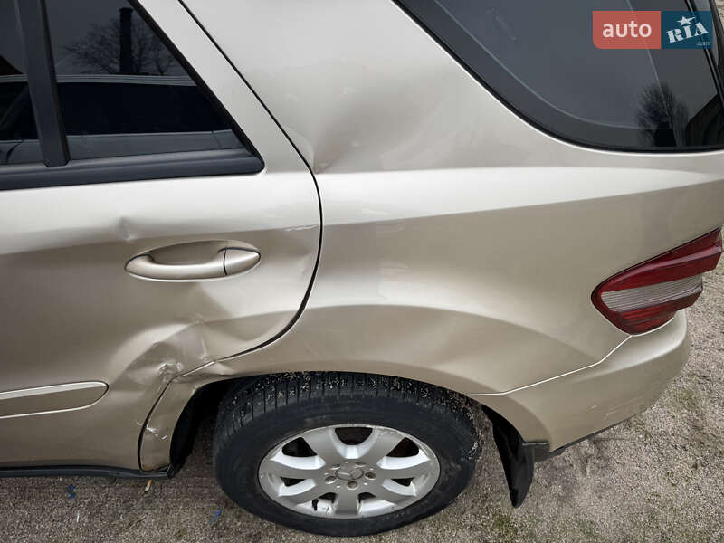 Внедорожник / Кроссовер Mercedes-Benz M-Class 2006 в Кропивницком