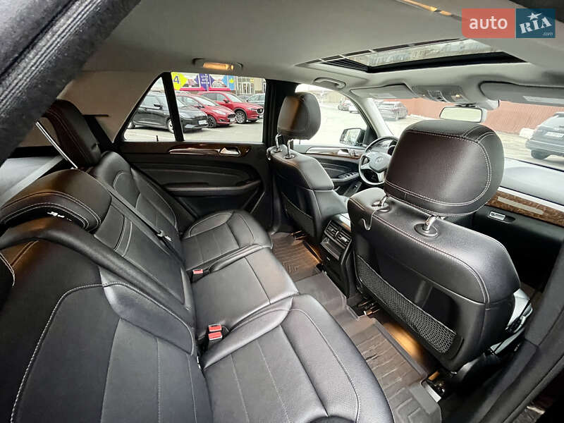 Внедорожник / Кроссовер Mercedes-Benz M-Class 2013 в Киеве
