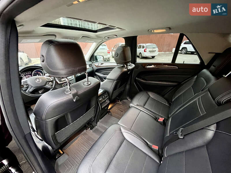 Внедорожник / Кроссовер Mercedes-Benz M-Class 2013 в Киеве