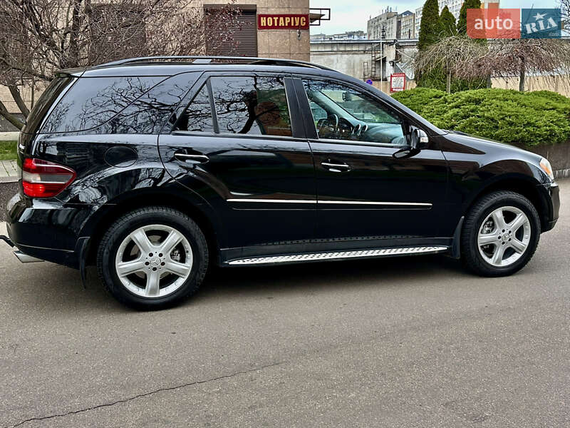 Позашляховик / Кросовер Mercedes-Benz M-Class 2008 в Одесі
