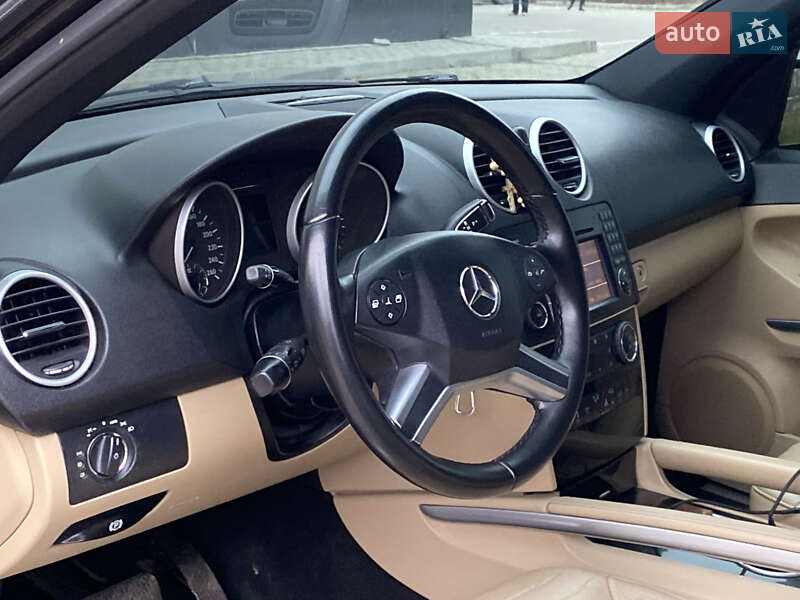 Внедорожник / Кроссовер Mercedes-Benz M-Class 2010 в Хмельницком фото 19 Внедорожник / Кроссовер Mercedes-Benz M-Class 2010 в Хмельницком