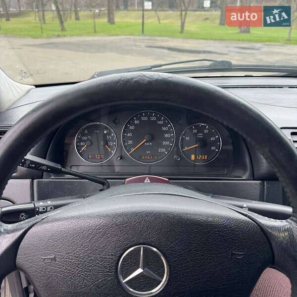 Внедорожник / Кроссовер Mercedes-Benz M-Class 2001 в Киеве