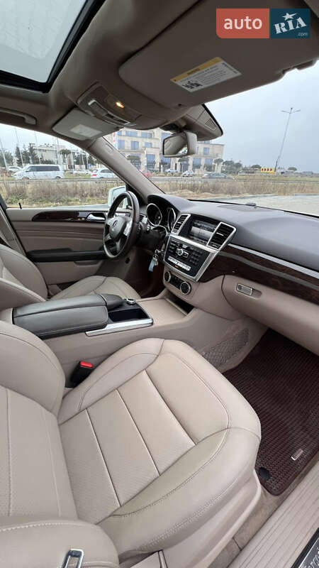 Внедорожник / Кроссовер Mercedes-Benz M-Class 2012 в Львове