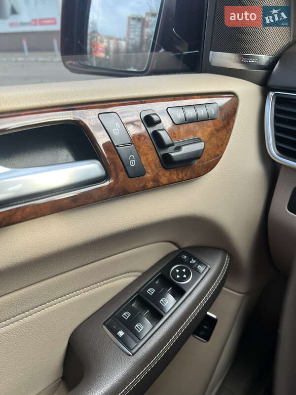 Внедорожник / Кроссовер Mercedes-Benz M-Class 2014 в Днепре фото 12 Внедорожник / Кроссовер Mercedes-Benz M-Class 2014 в Днепре