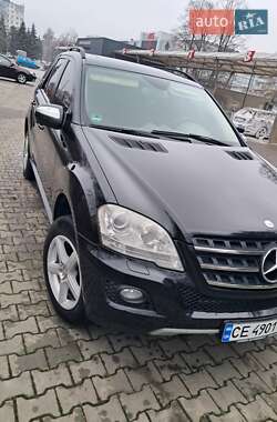 Позашляховик / Кросовер Mercedes-Benz M-Class 2009 в Чернівцях
