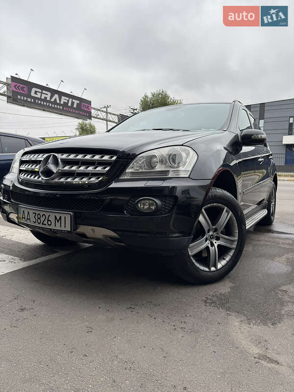 Mercedes-Benz M-Class 2006 Mercedes-Benz M-Class 2006