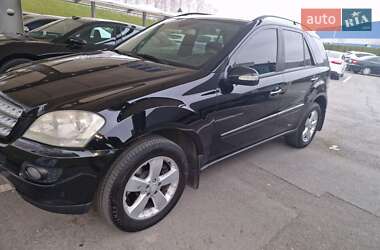 Внедорожник / Кроссовер Mercedes-Benz M-Class 2006 в Днепре