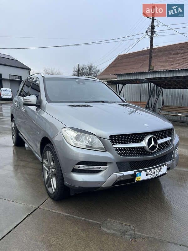Внедорожник / Кроссовер Mercedes-Benz M-Class 2012 в Белой Церкви фото 4 Внедорожник / Кроссовер Mercedes-Benz M-Class 2012 в Белой Церкви