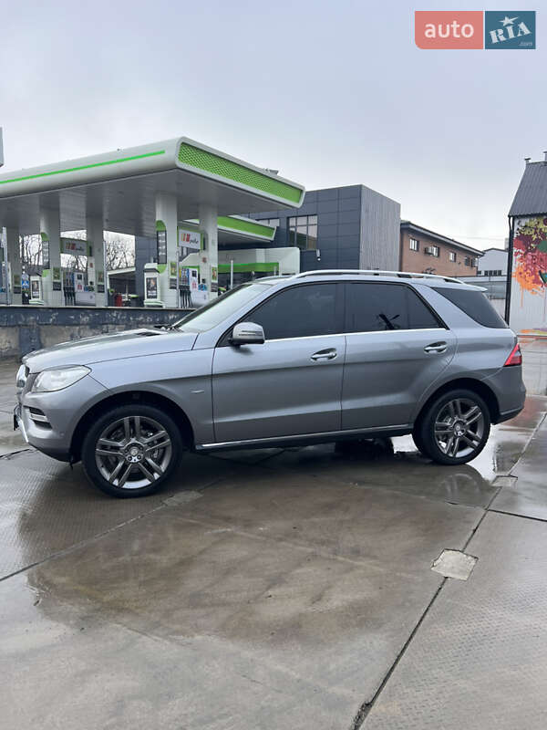 Внедорожник / Кроссовер Mercedes-Benz M-Class 2012 в Белой Церкви фото 20 Внедорожник / Кроссовер Mercedes-Benz M-Class 2012 в Белой Церкви