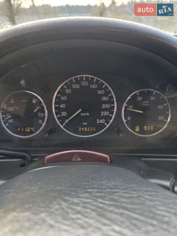 Внедорожник / Кроссовер Mercedes-Benz M-Class 2004 в Ивано-Франковске фото 11 Внедорожник / Кроссовер Mercedes-Benz M-Class 2004 в Ивано-Франковске