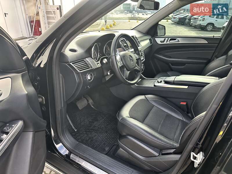 Внедорожник / Кроссовер Mercedes-Benz M-Class 2012 в Киеве фото 17 Внедорожник / Кроссовер Mercedes-Benz M-Class 2012 в Киеве