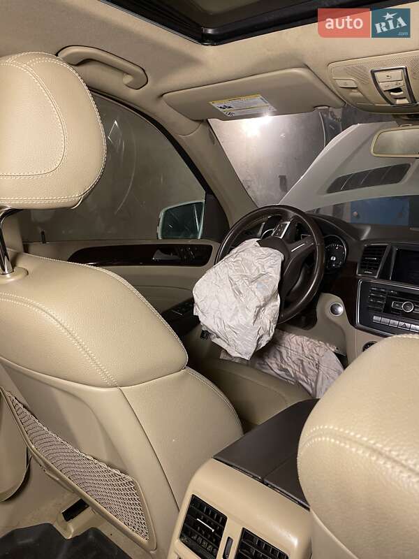 Внедорожник / Кроссовер Mercedes-Benz M-Class 2013 в Львове фото 7 Внедорожник / Кроссовер Mercedes-Benz M-Class 2013 в Львове