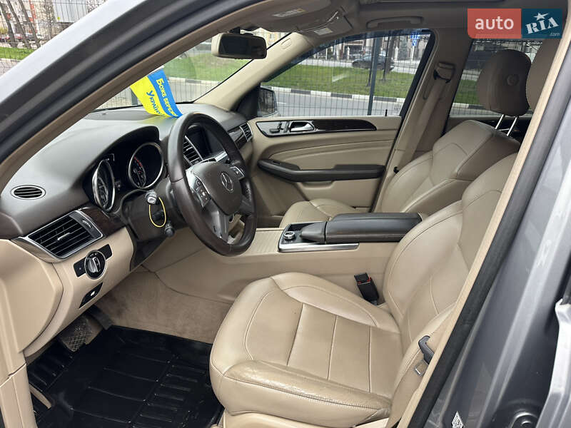 Внедорожник / Кроссовер Mercedes-Benz M-Class 2014 в Черновцах