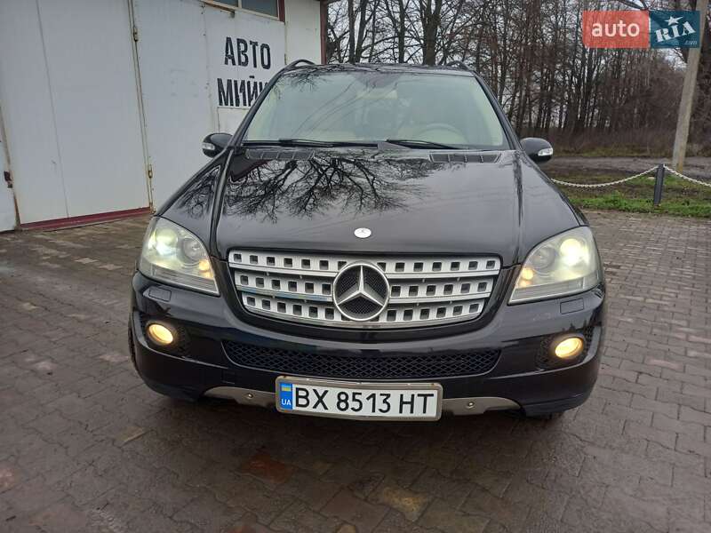 Внедорожник / Кроссовер Mercedes-Benz M-Class 2006 в Теофиполе